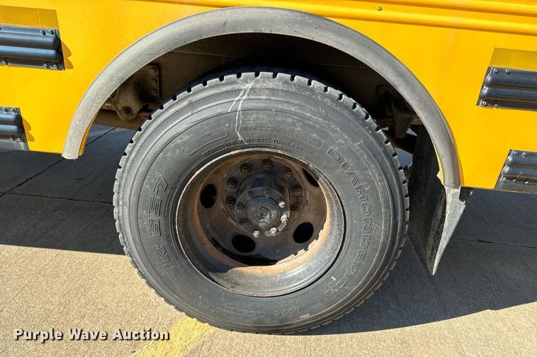 image for item DU9593 2004 Thomas school bus