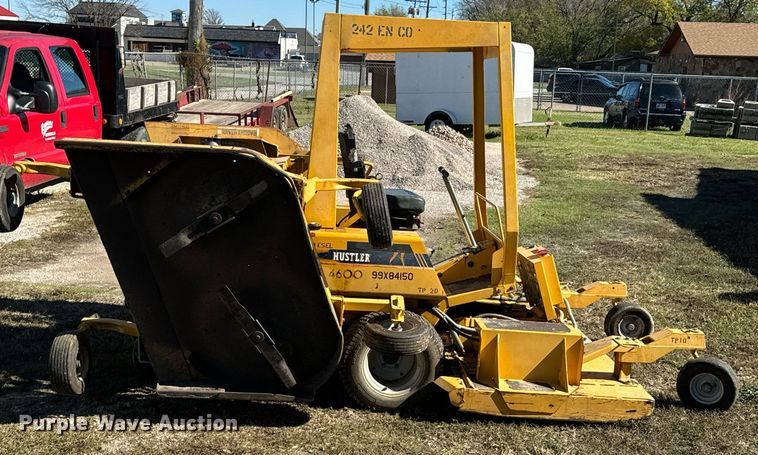 image for item DU9594 Hustler 4600 ZTR lawn mower