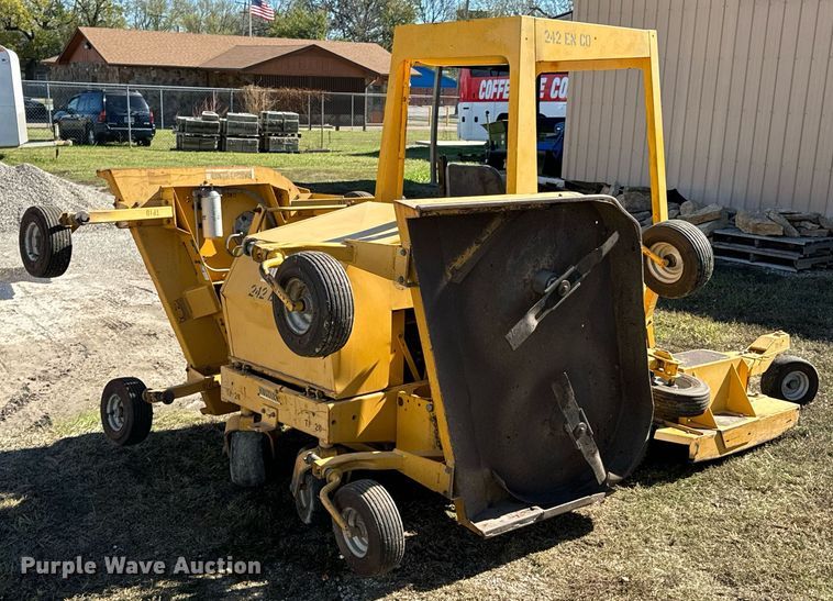 image for item DU9594 Hustler 4600 ZTR lawn mower