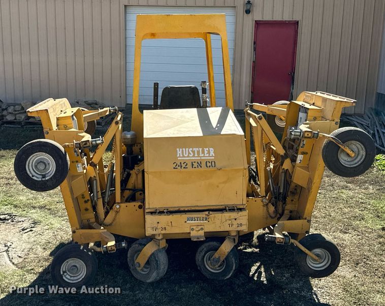 image for item DU9594 Hustler 4600 ZTR lawn mower