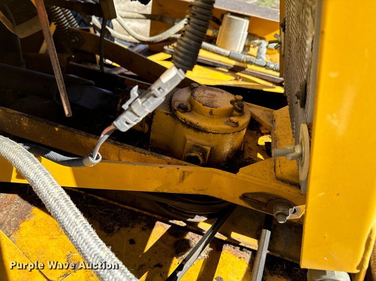 image for item DU9594 Hustler 4600 ZTR lawn mower