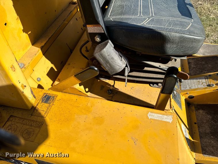 image for item DU9594 Hustler 4600 ZTR lawn mower