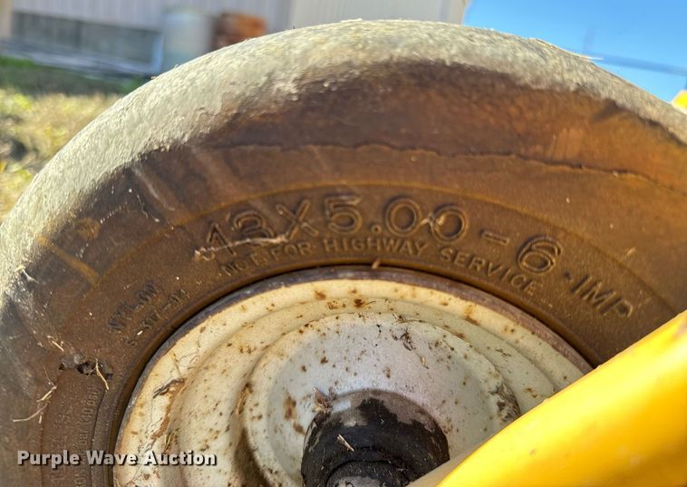 image for item DU9594 Hustler 4600 ZTR lawn mower