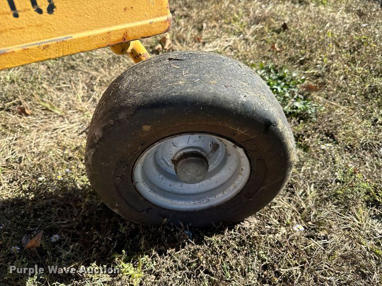 image for item DU9594 Hustler 4600 ZTR lawn mower