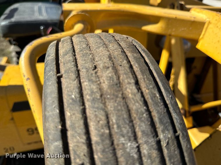 image for item DU9594 Hustler 4600 ZTR lawn mower