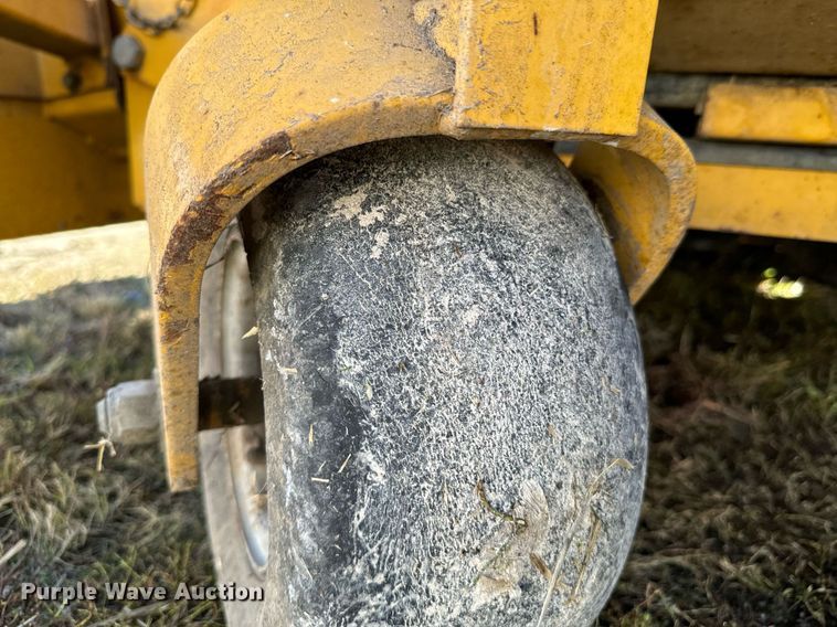 image for item DU9594 Hustler 4600 ZTR lawn mower