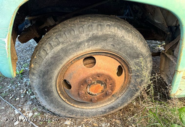 image for item DU9595 1960 Chevrolet C60 dump flatbed truck