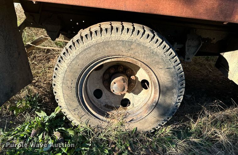 image for item DU9595 1960 Chevrolet C60 dump flatbed truck