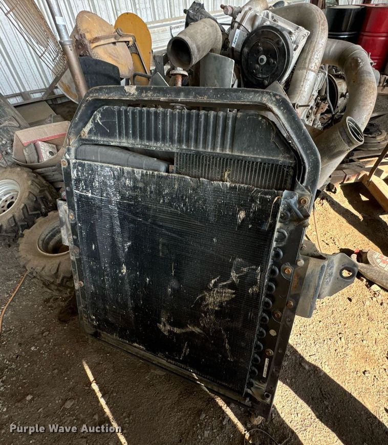 image for item DU9601 Engine and transmission parts