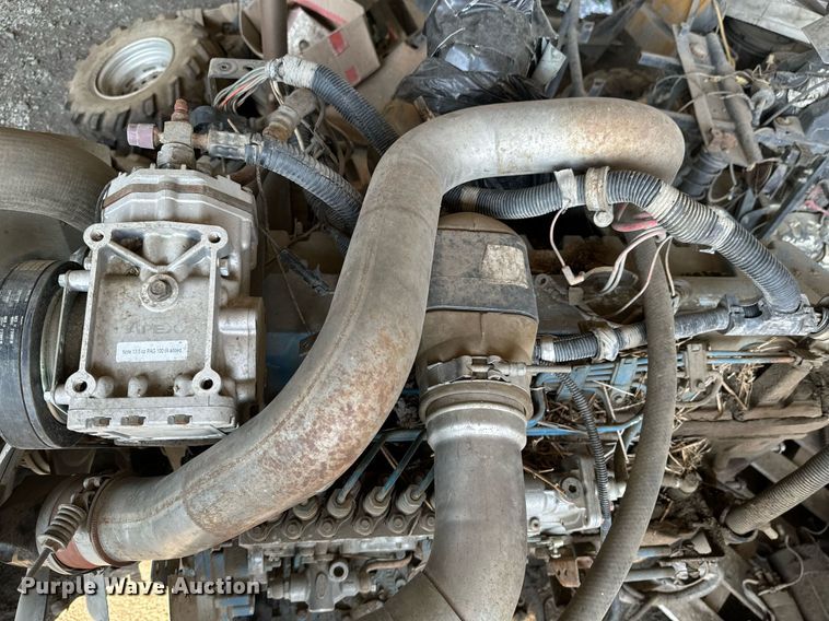 image for item DU9601 Engine and transmission parts