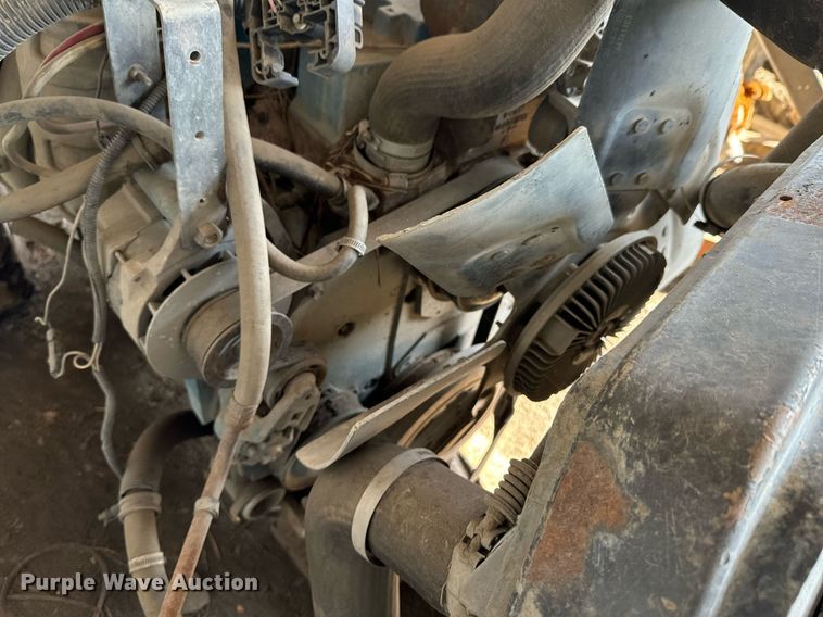 image for item DU9601 Engine and transmission parts