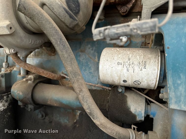 image for item DU9601 Engine and transmission parts