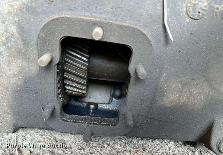 image for item DU9601 Engine and transmission parts