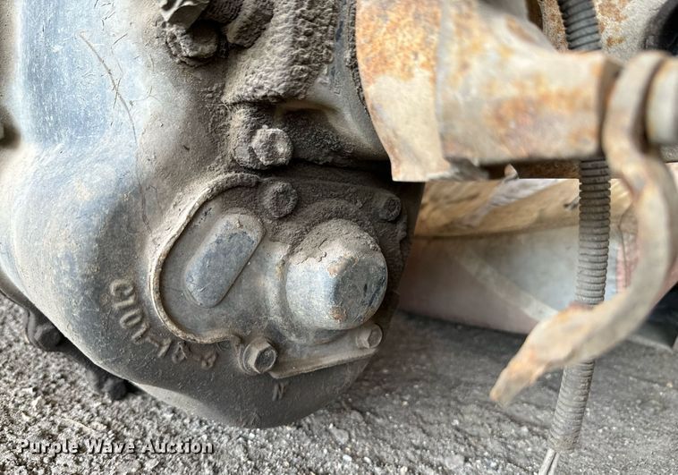 image for item DU9601 Engine and transmission parts