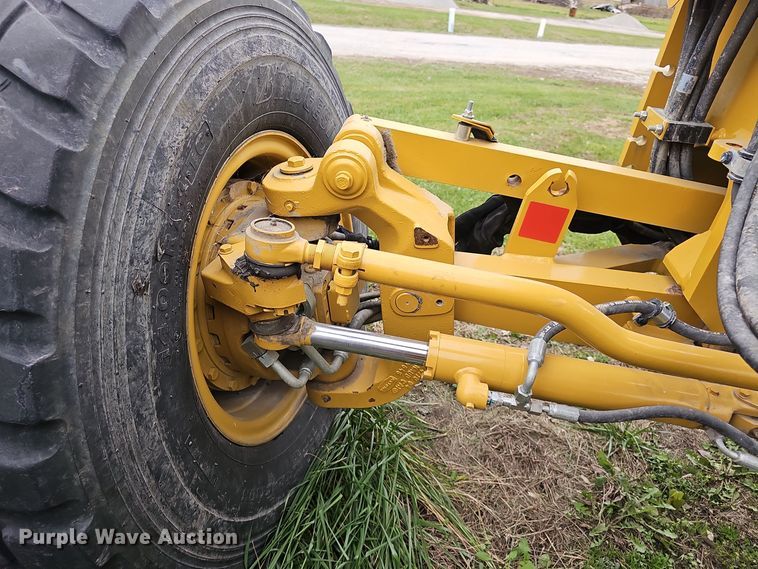 image for item DV0058 2019 Caterpillar  140 AWD motor grader