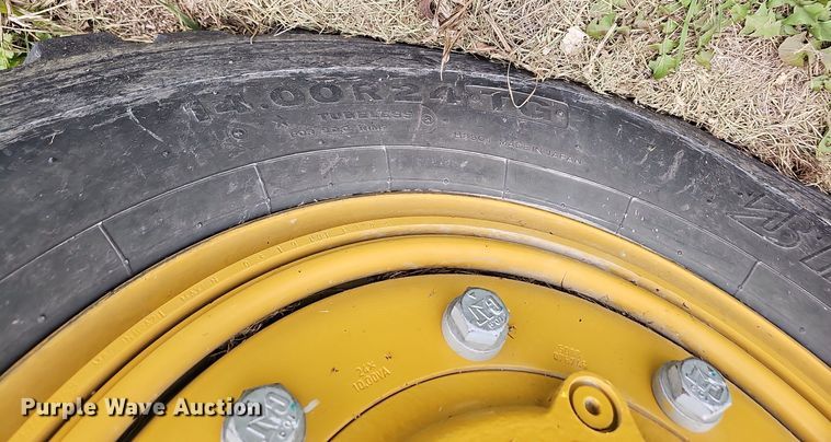 image for item DV0058 2019 Caterpillar  140 AWD motor grader