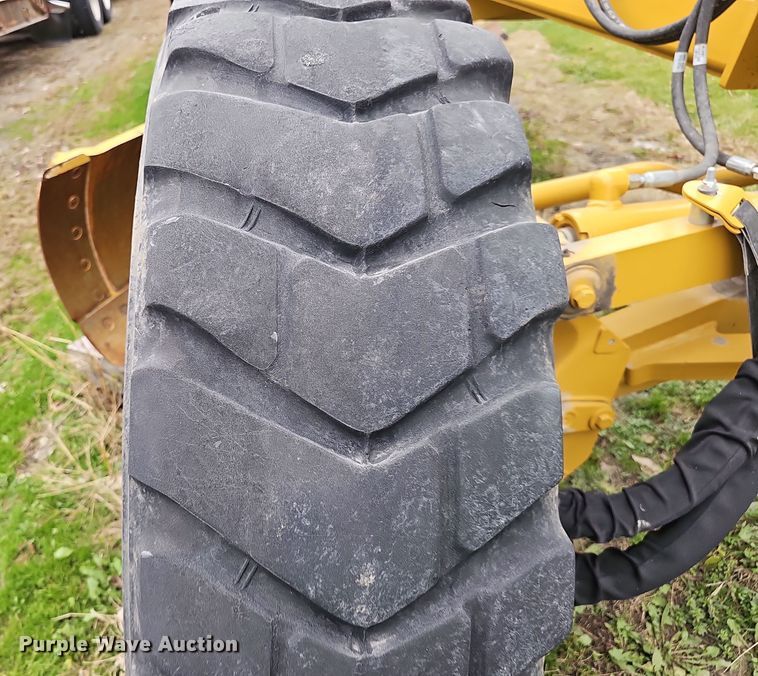 image for item DV0058 2019 Caterpillar  140 AWD motor grader