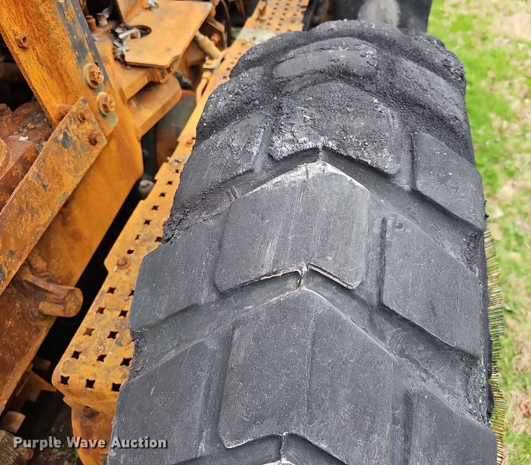 image for item DV0058 2019 Caterpillar  140 AWD motor grader