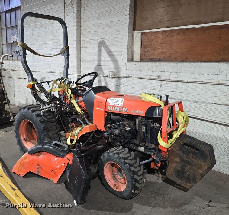image for item DV0083 Kubota B7610 MFWD tractor