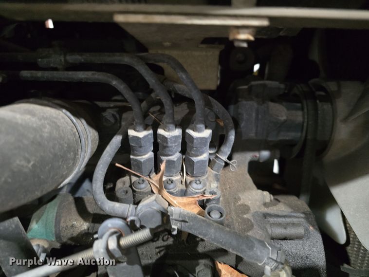 image for item DV0083 Kubota B7610 MFWD tractor