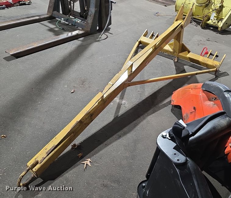 image for item DV0083 Kubota B7610 MFWD tractor