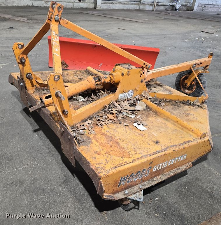 image for item DV0083 Kubota B7610 MFWD tractor