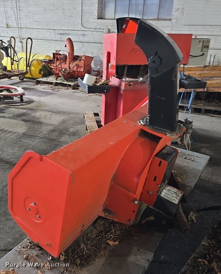 image for item DV0083 Kubota B7610 MFWD tractor