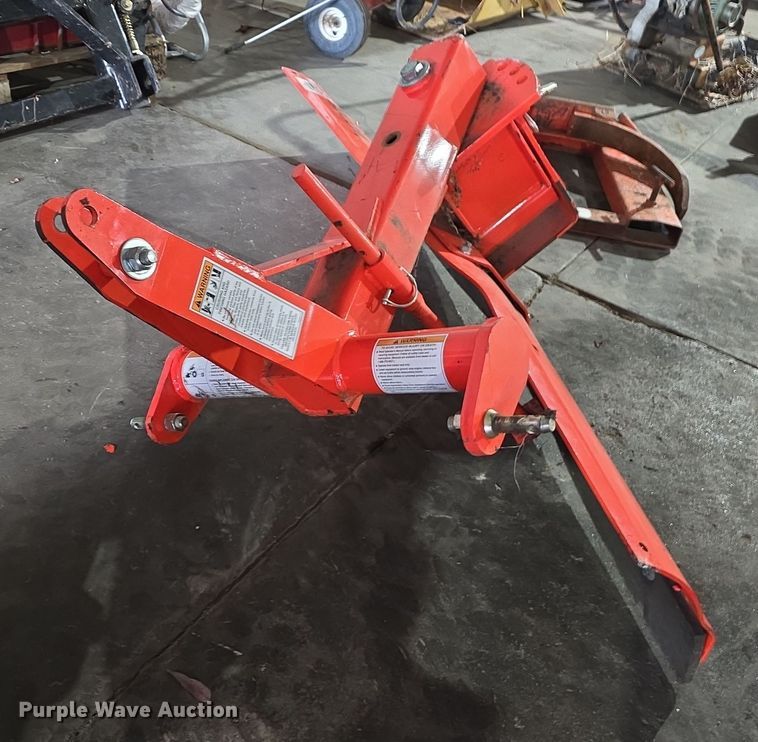 image for item DV0083 Kubota B7610 MFWD tractor