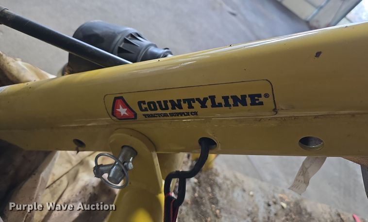 image for item DV0083 Kubota B7610 MFWD tractor