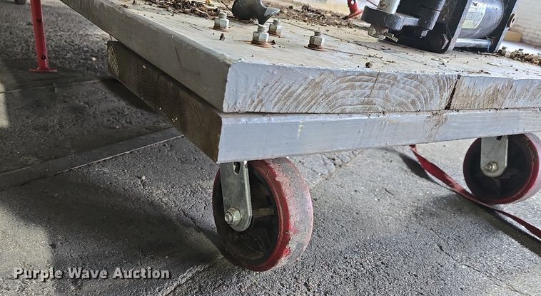 image for item DV0083 Kubota B7610 MFWD tractor