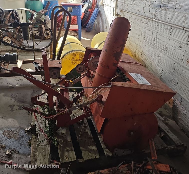 image for item DV0088 Tractor attachments