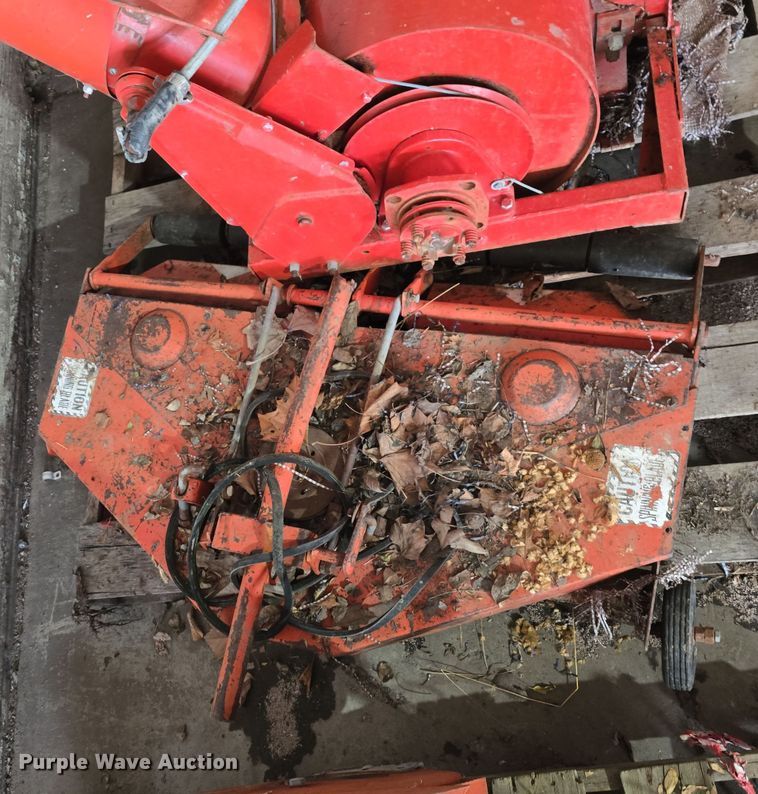 image for item DV0088 Tractor attachments