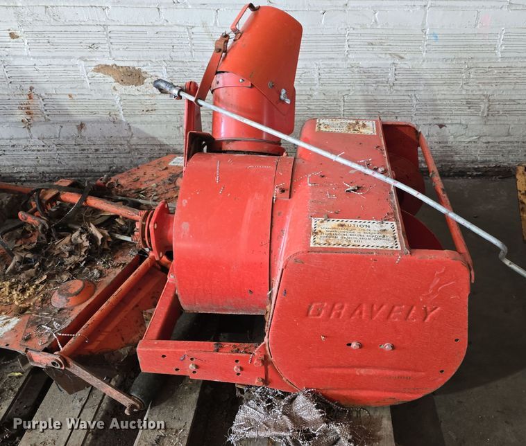 image for item DV0088 Tractor attachments