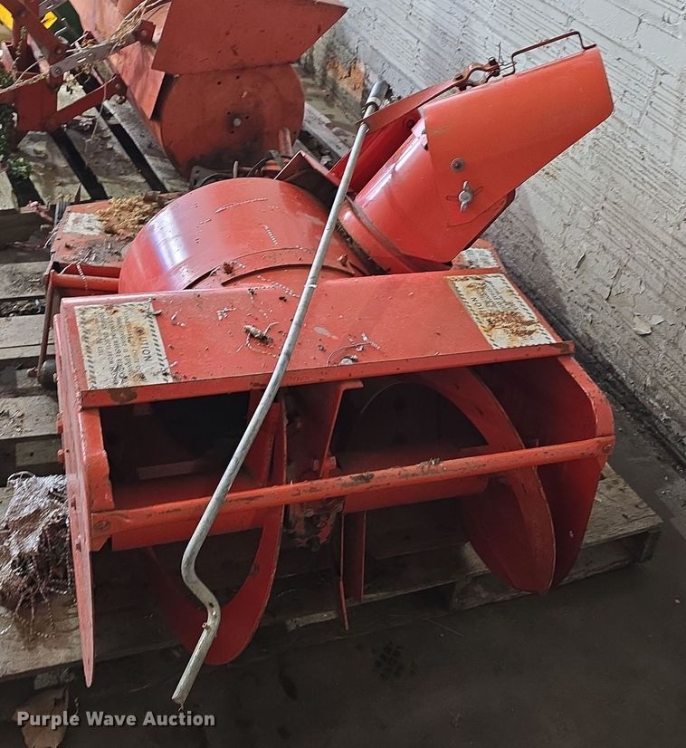 image for item DV0088 Tractor attachments