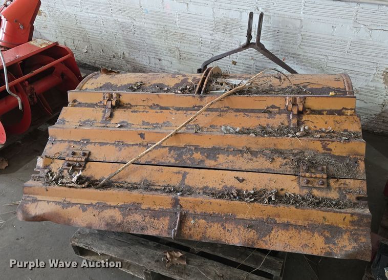 image for item DV0088 Tractor attachments