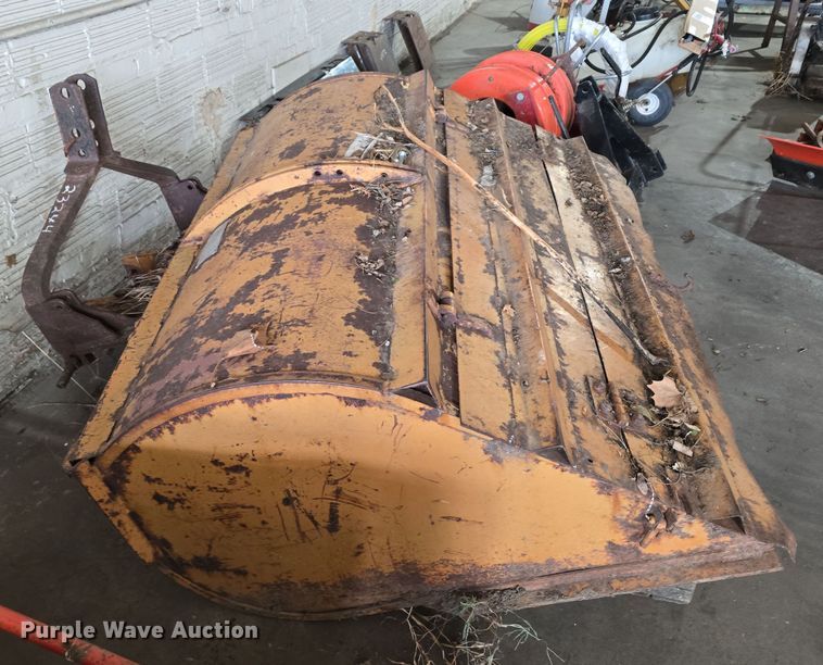 image for item DV0088 Tractor attachments