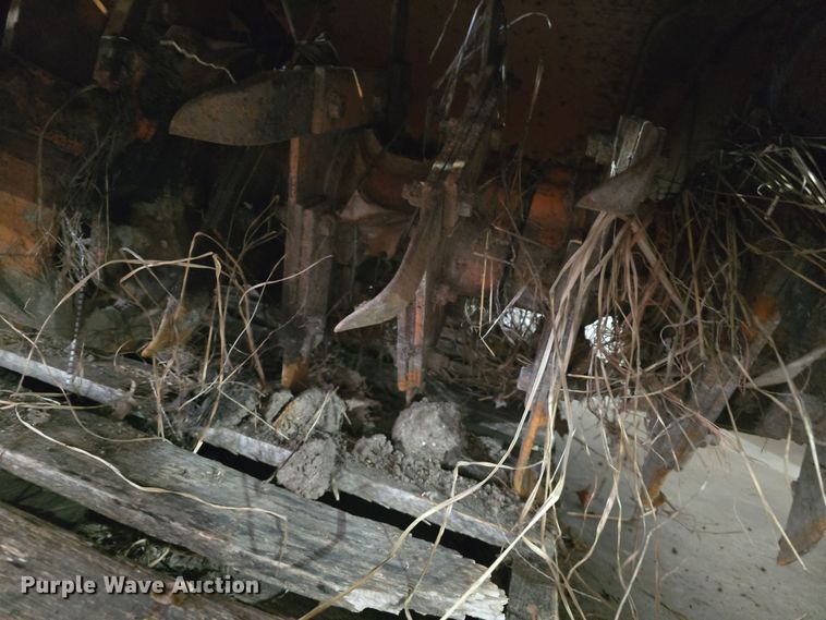 image for item DV0088 Tractor attachments