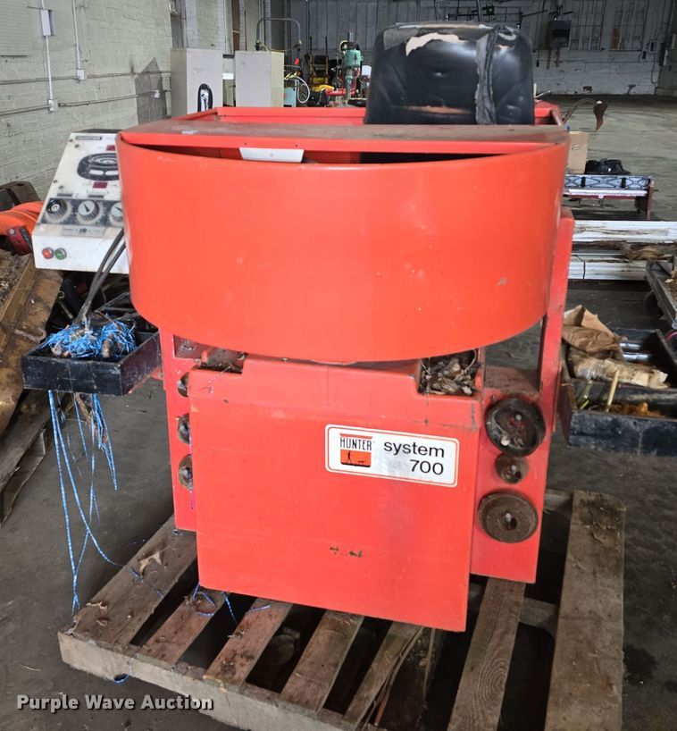 image for item DV0090 Concrete equipment