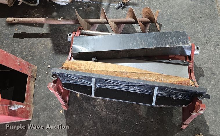 image for item DV0090 Concrete equipment