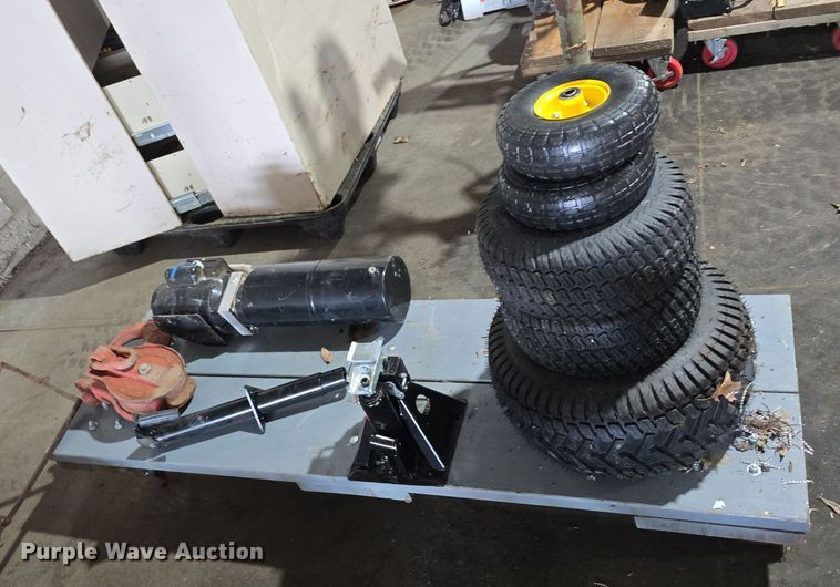 image for item DV0090 Concrete equipment