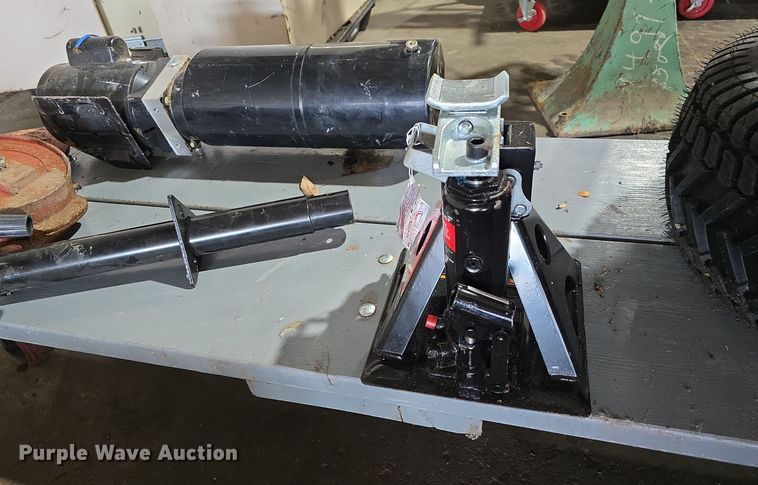 image for item DV0090 Concrete equipment