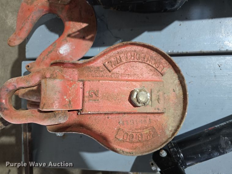 image for item DV0090 Concrete equipment