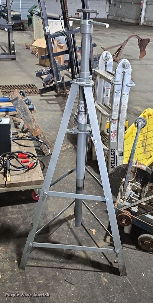 image for item DV0090 Concrete equipment