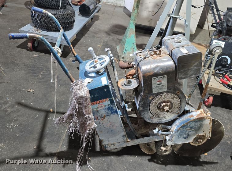 image for item DV0090 Concrete equipment