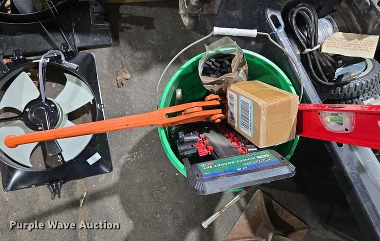 image for item DV0090 Concrete equipment