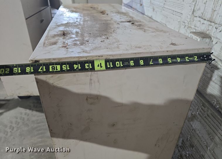 image for item DV0090 Concrete equipment