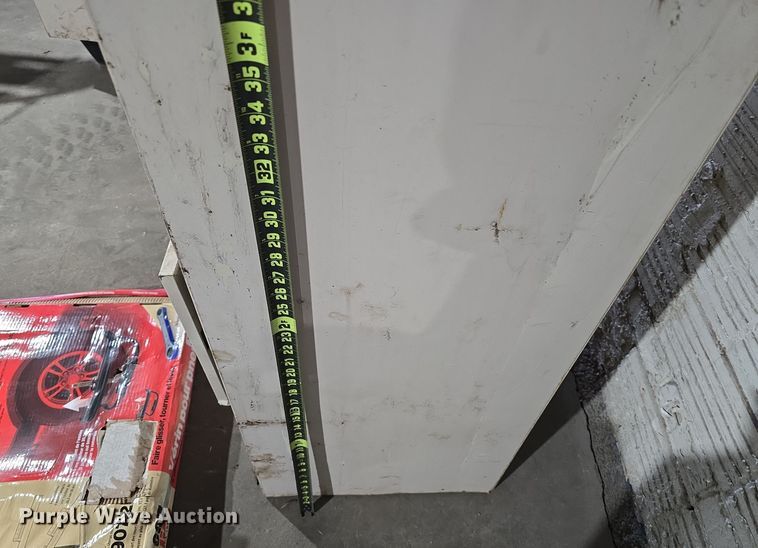 image for item DV0090 Concrete equipment