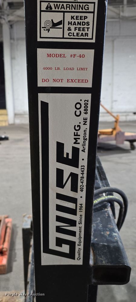 image for item DV0091 Tractor attachments