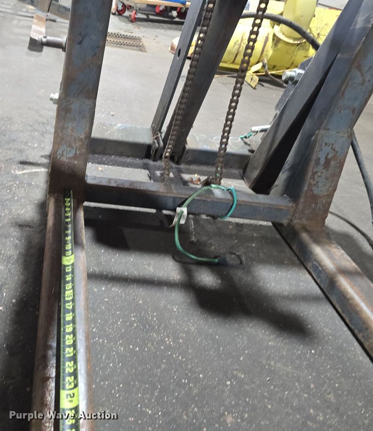 image for item DV0091 Tractor attachments