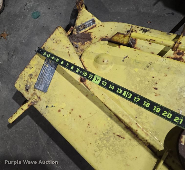 image for item DV0091 Tractor attachments